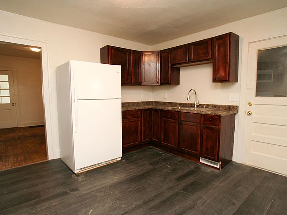 4th image of 520 S Franklin St