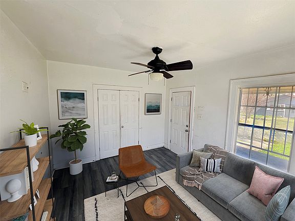 4th image of 4607 Spring Garden St