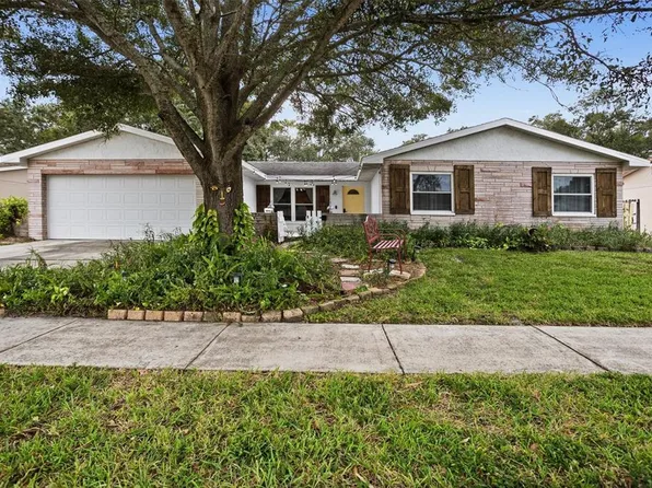 2076 59th Way N, Clearwater, FL 33760