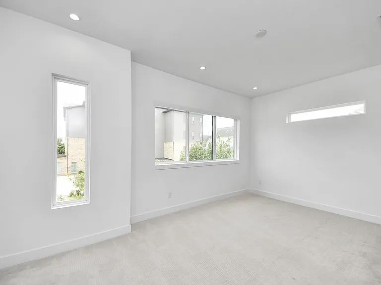 5823 Dolores St — Photo 25