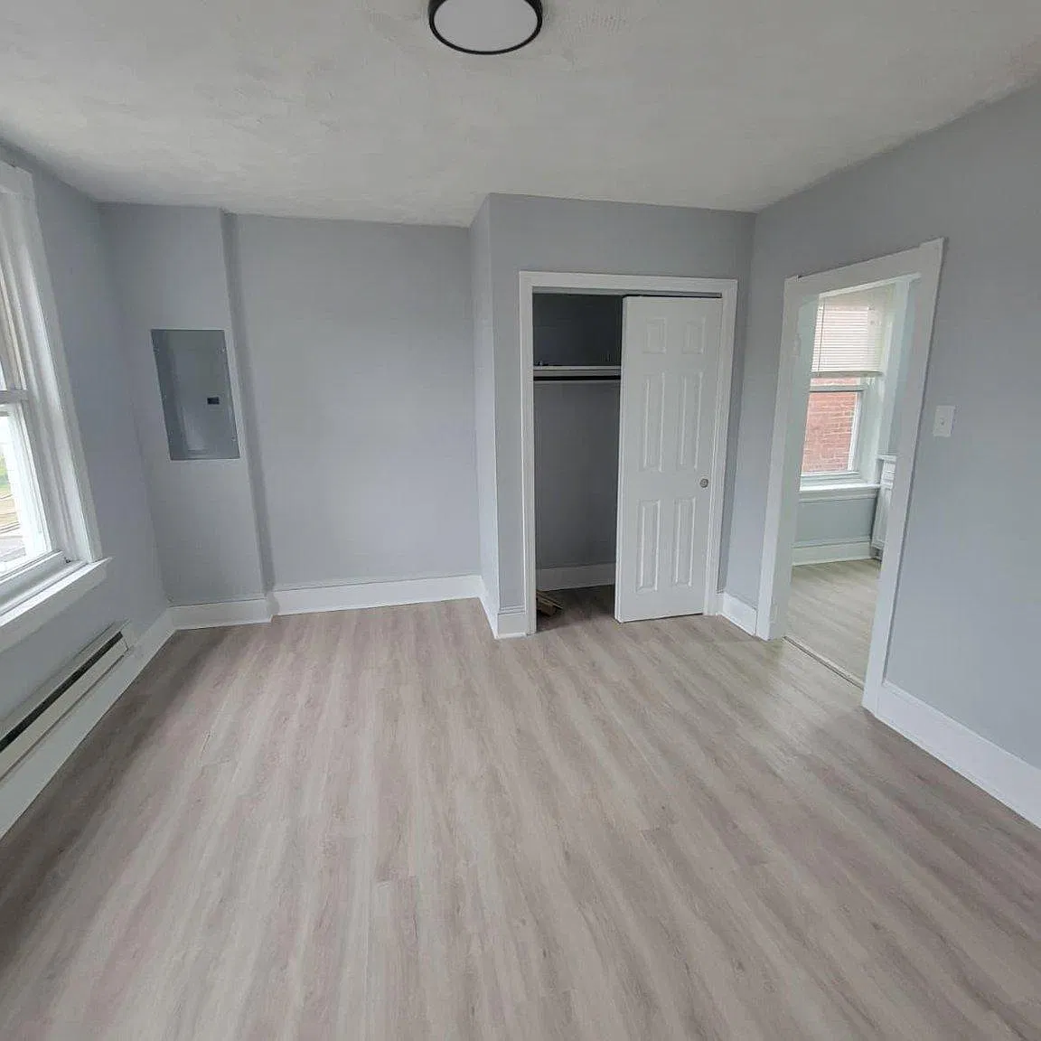 1 bed, 1.0 bath, 1504 sqft, $1,150 — Photo 4