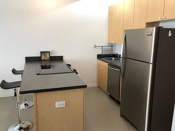 3rd image of 769 N High St APT 305