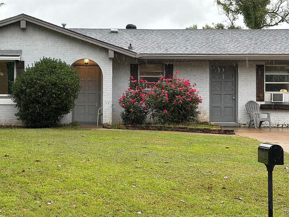 1st image of 131 Beth Manor Dr