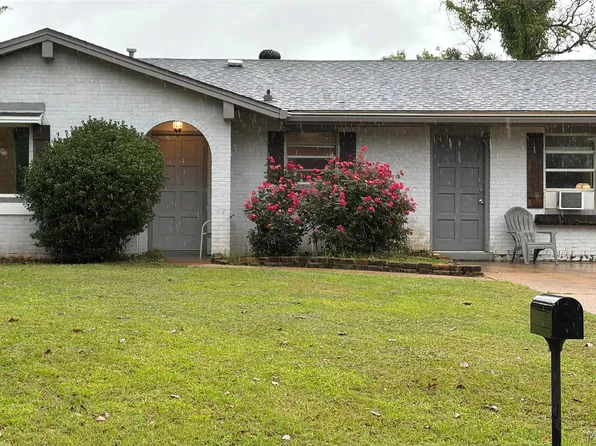 131 Beth Manor Dr, Prattville, AL 36066
