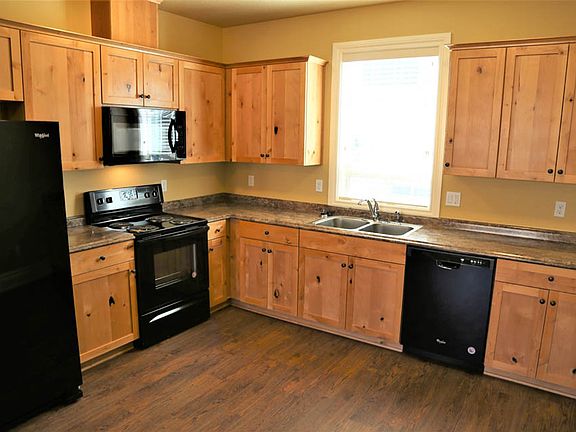 5th image of 2141 NW Janssen St APT 102