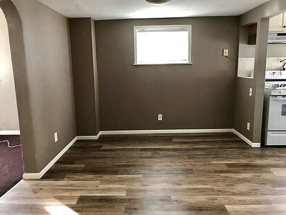 Dining room/breakfast nook