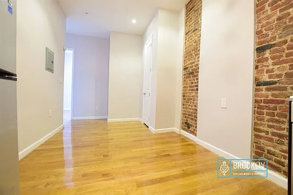 Rented by null | media 13