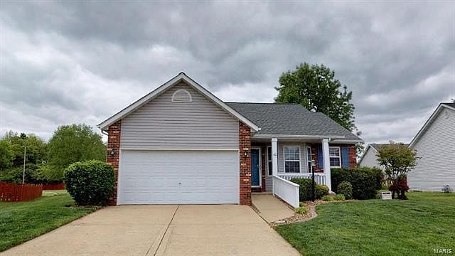1st image of 42 Julie Dr