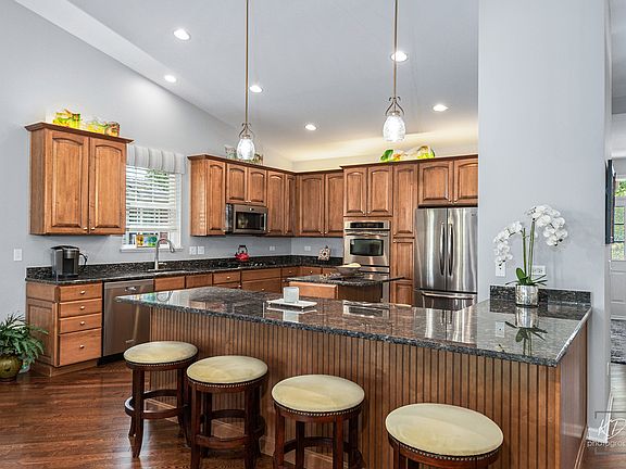 4th image of 1178 Betsy Ross Pl