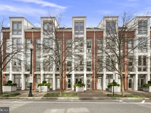 2032 N Westmoreland St, Arlington, VA 22213