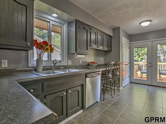 5th image of 2910 S 158th Cir