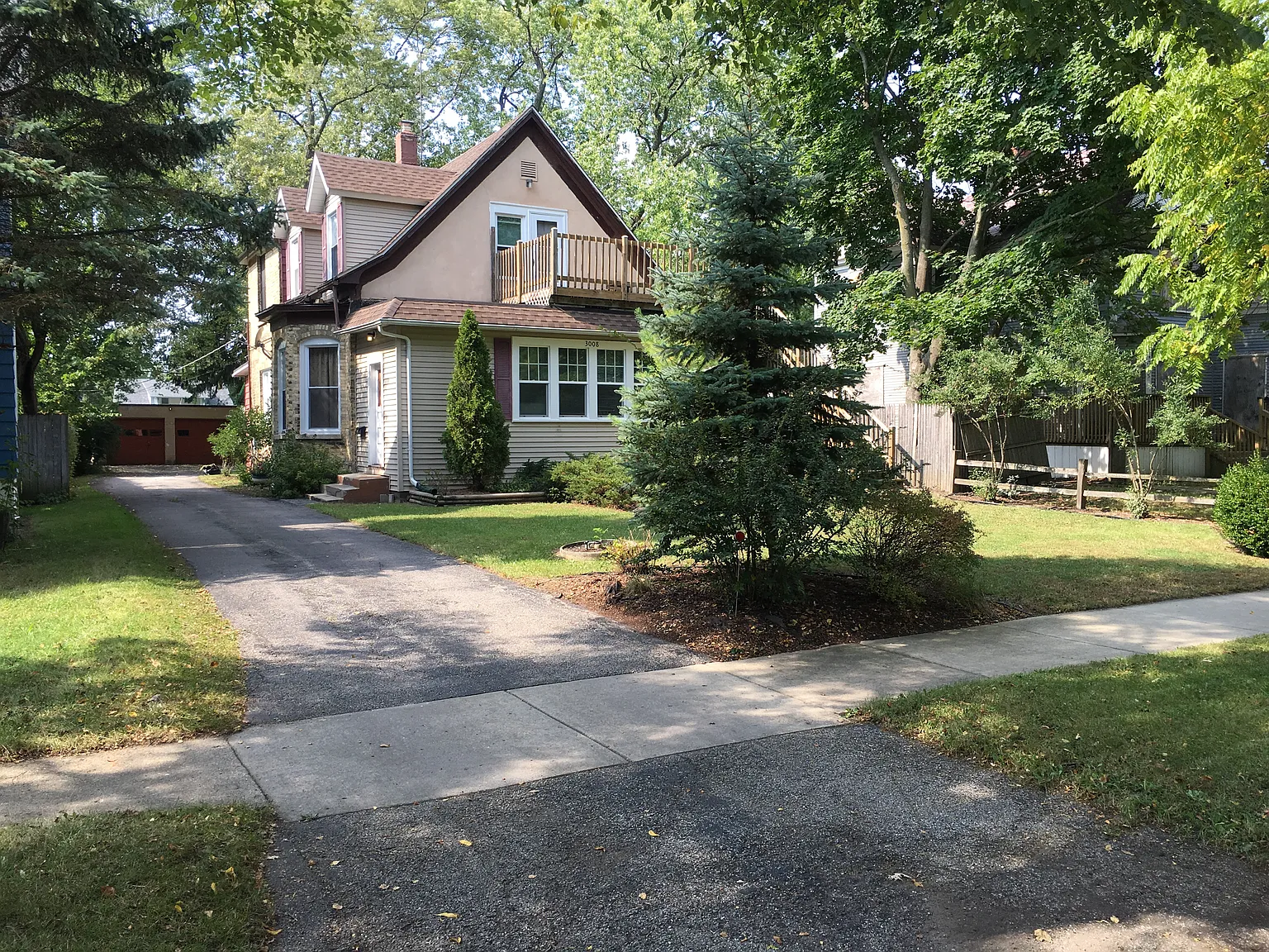 3008 Ezekiel Ave photo 1