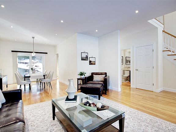 4th image of 9 Revere Road