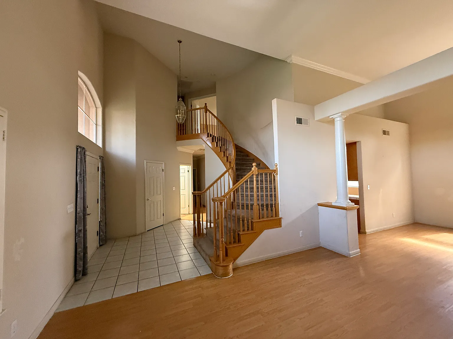 4 bed, 2515 sqft, $2,550 — Photo 4