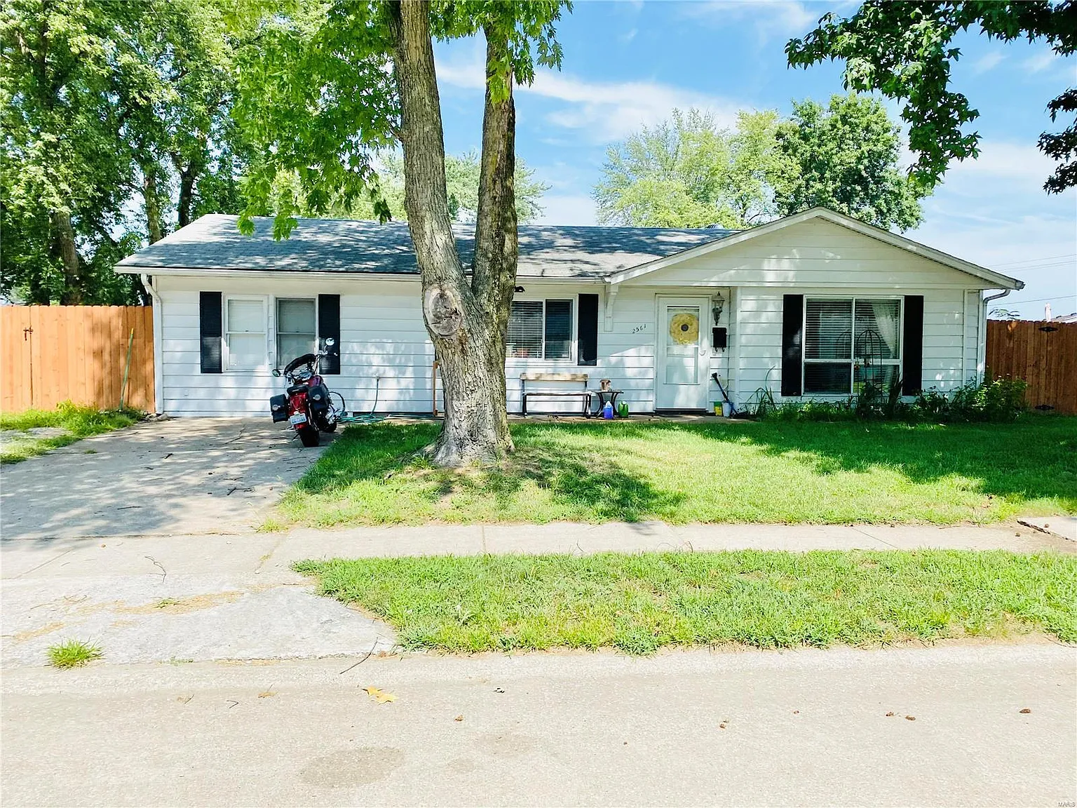 2561 Northbridge Ct photo 1