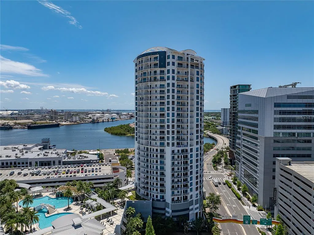 Building Photo - 449 S 12th St #1805
