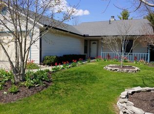 2706 Ridge Valley Dr, Fort Wayne, IN 46804