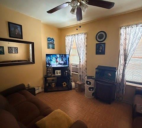 2nd image of 31 Lander Street