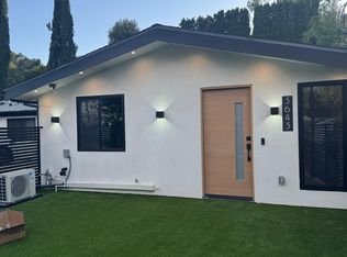 5645 Rawlings Ave, Woodland Hills, CA 91367