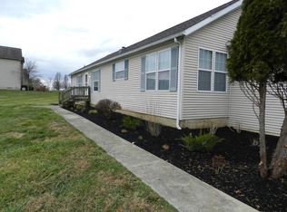 3243 Opossum Hollow Rd, Newark, OH 43055