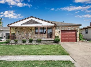 37 Karen Ln, Depew, NY 14043