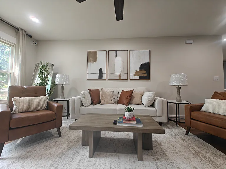 920 Friendly Pl #5 — Photo 11