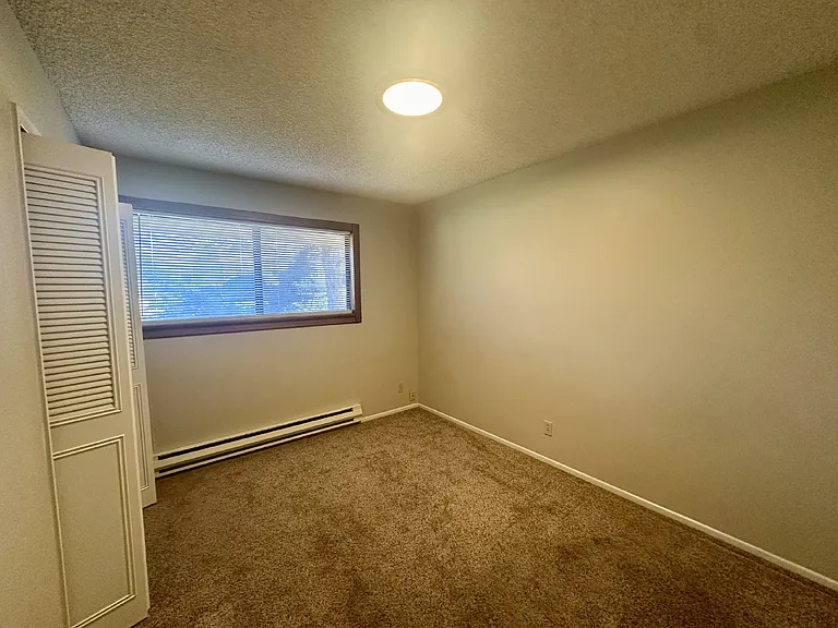 366 W Tamarack Ln — Photo 15