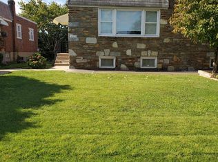 806 Loney St, Philadelphia, PA 19111