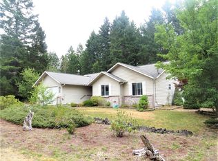 71 E Eastwood Ln, Union, WA 98592