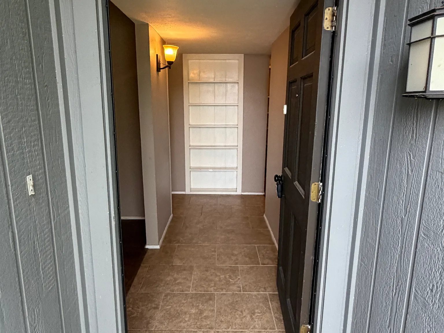 3 bed, 1388 sqft, $2,500 — Photo 3
