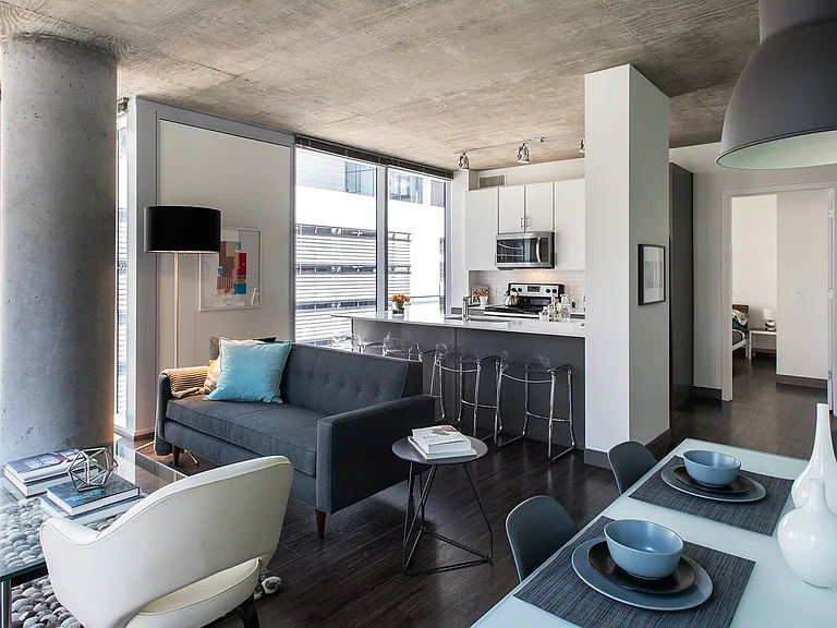 212 W Washington St #1403 — Photo 1