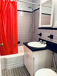 Rented by R New York