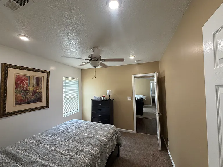 3237 Garfield Ave #1B — Photo 10