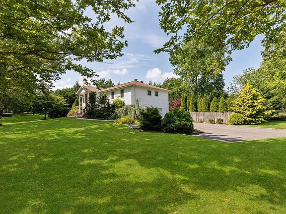 3rd image of 48 Greenvale Dr