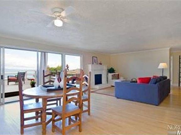3rd image of 30 Bulkley Ave