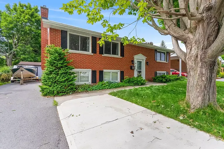 109 Braemar Rd #1