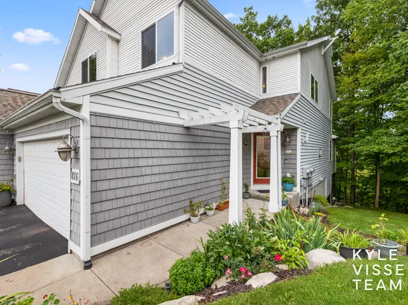816 Pinnacle Run Dr SE #21, Grand Rapids, MI 49546