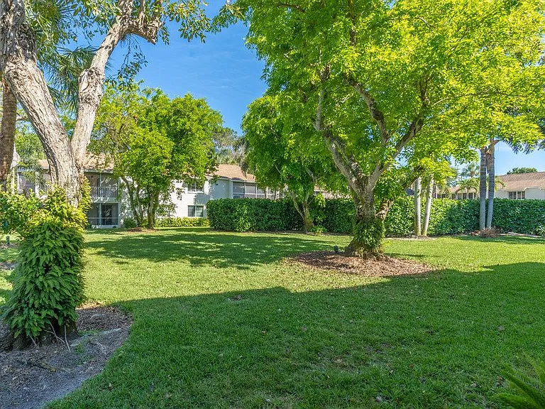 3200 Binnacle Dr #H1 — Photo 36