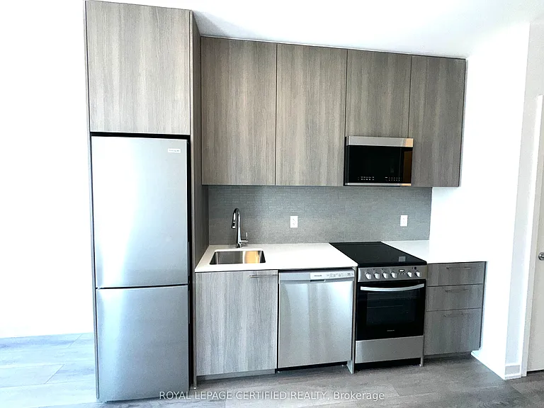 7439 Kingston Rd #1116 — Photo 5