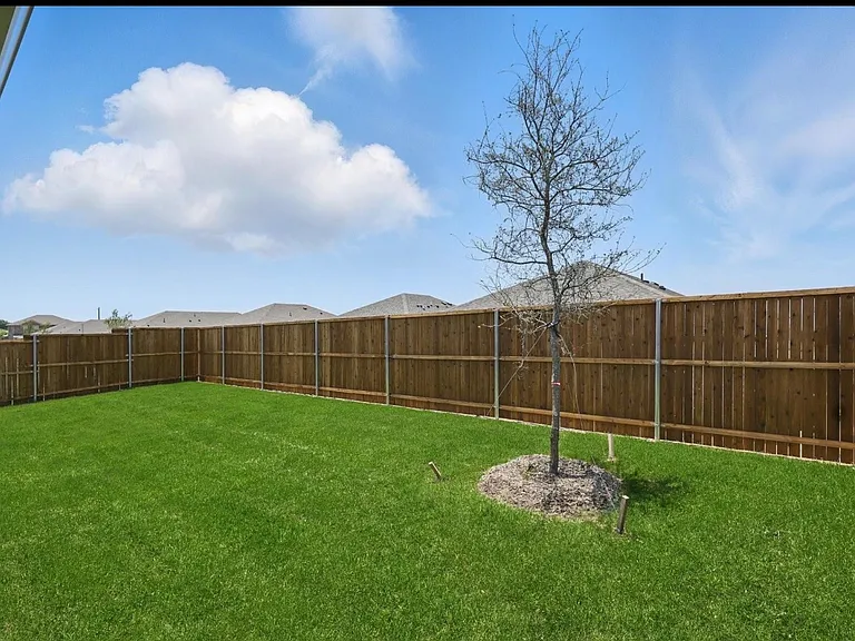 3928 Malachite Dr — Photo 11