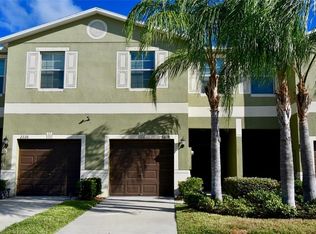 2228 Golden Falcon Dr, Ruskin, FL 33570