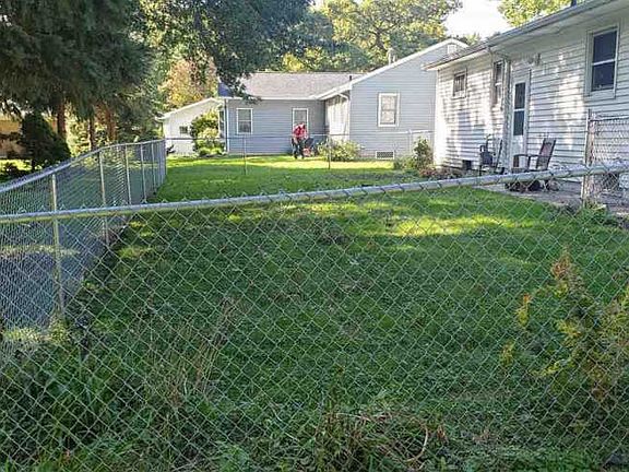 2nd image of 1316 32nd Avenue Ct