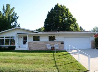 4609 Armistice Ln, Madison, WI 53704