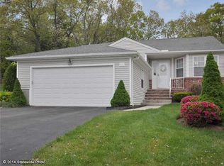 51 Hunters Run, North Providence, RI 02904