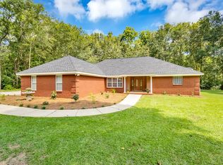 21620 1st St, Silverhill, AL 36576
