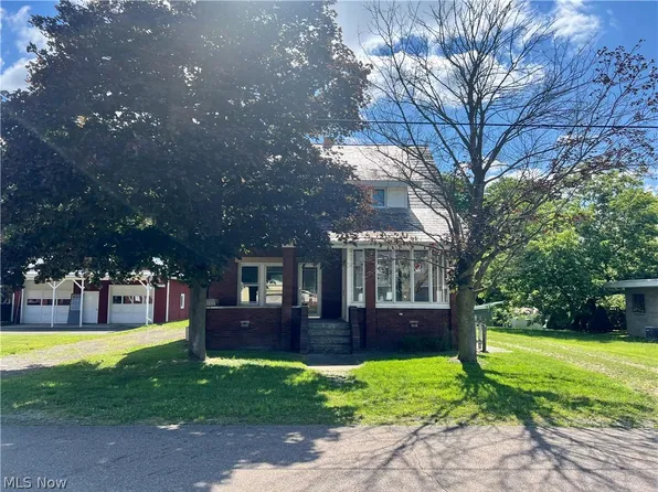 9548 Garfield Ave SE, East Sparta, OH 44626