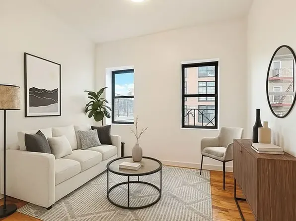 126 Elizabeth Street image 1 of 4