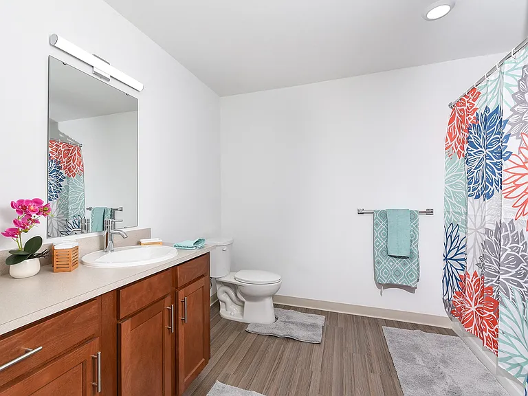 Tiffin Pointe — Photo 17