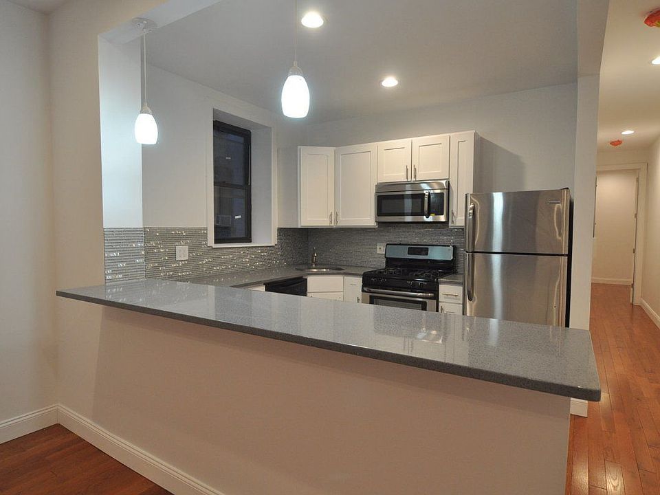 1st image of 79 Woodruff Ave APT 3D