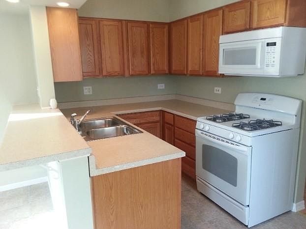 2nd image of 901 Buena Vista Dr